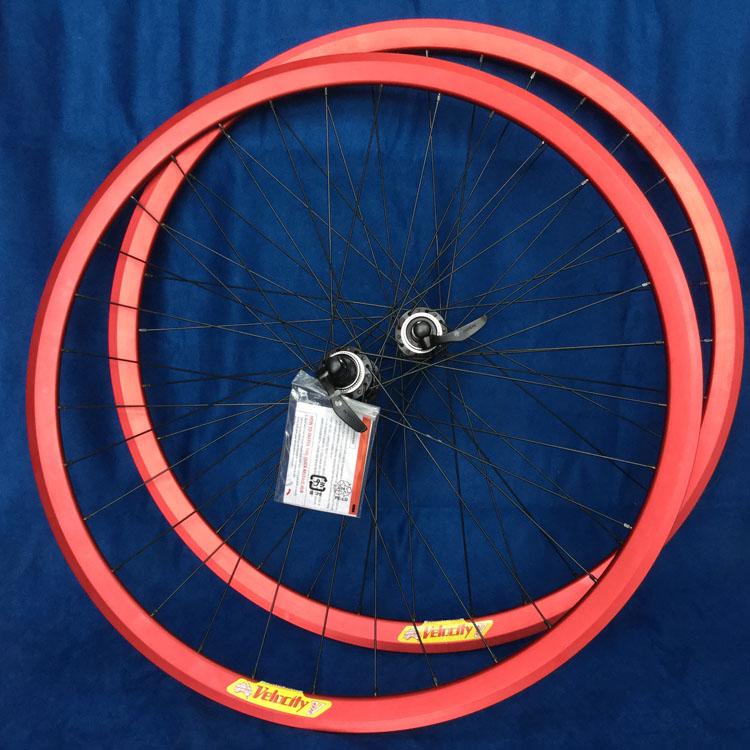 red bicycle tires 700c