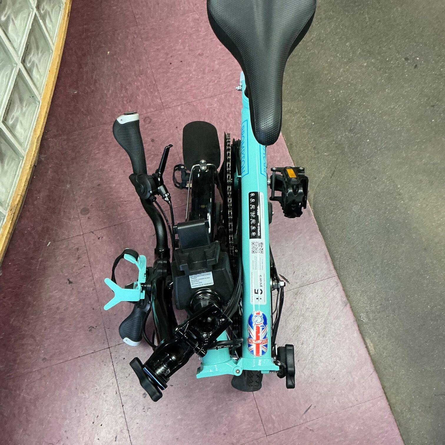 Used Brompton H6L Electric Folding Bicycle - Turkish Green w/ Tannus solid Foam Tires - Image 3