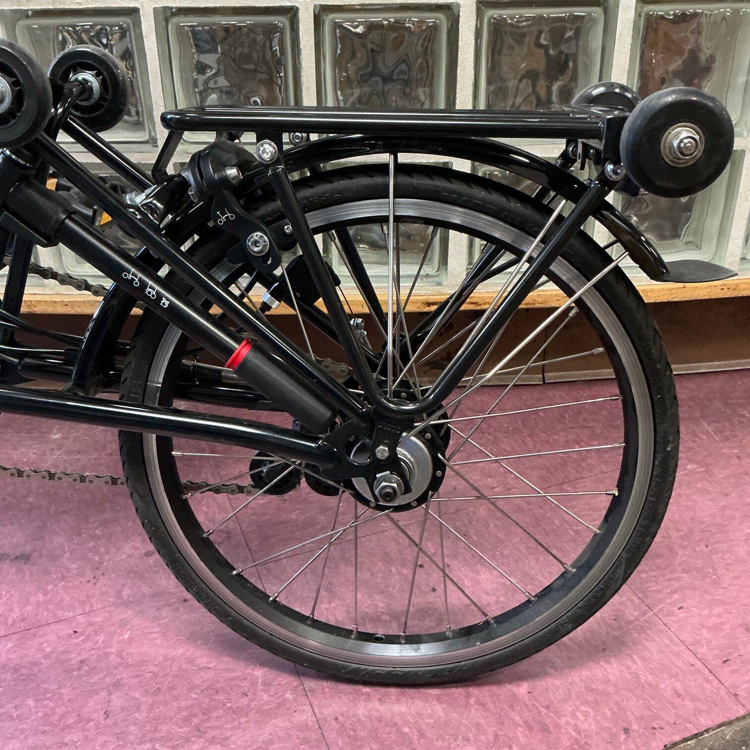 Used Brompton H6L Electric Folding Bicycle - Turkish Green w/ Tannus solid Foam Tires - Image 12