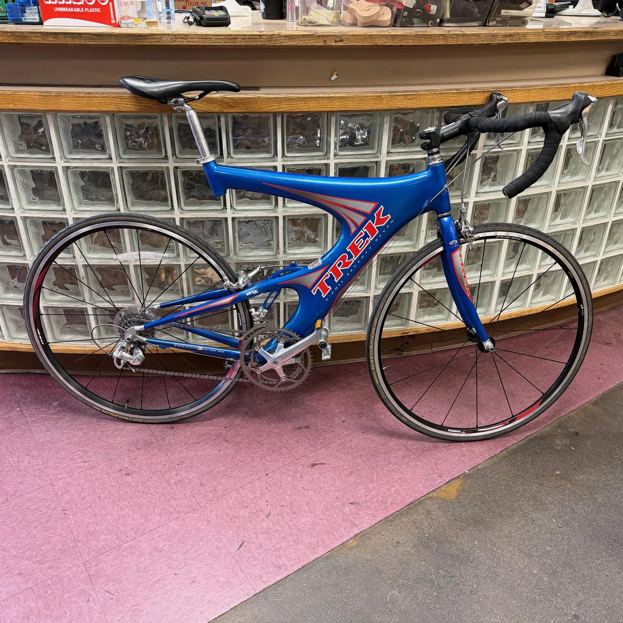 Used Trek Y Foil 77 Carbon Fiber Aero Road Bike - Image 4