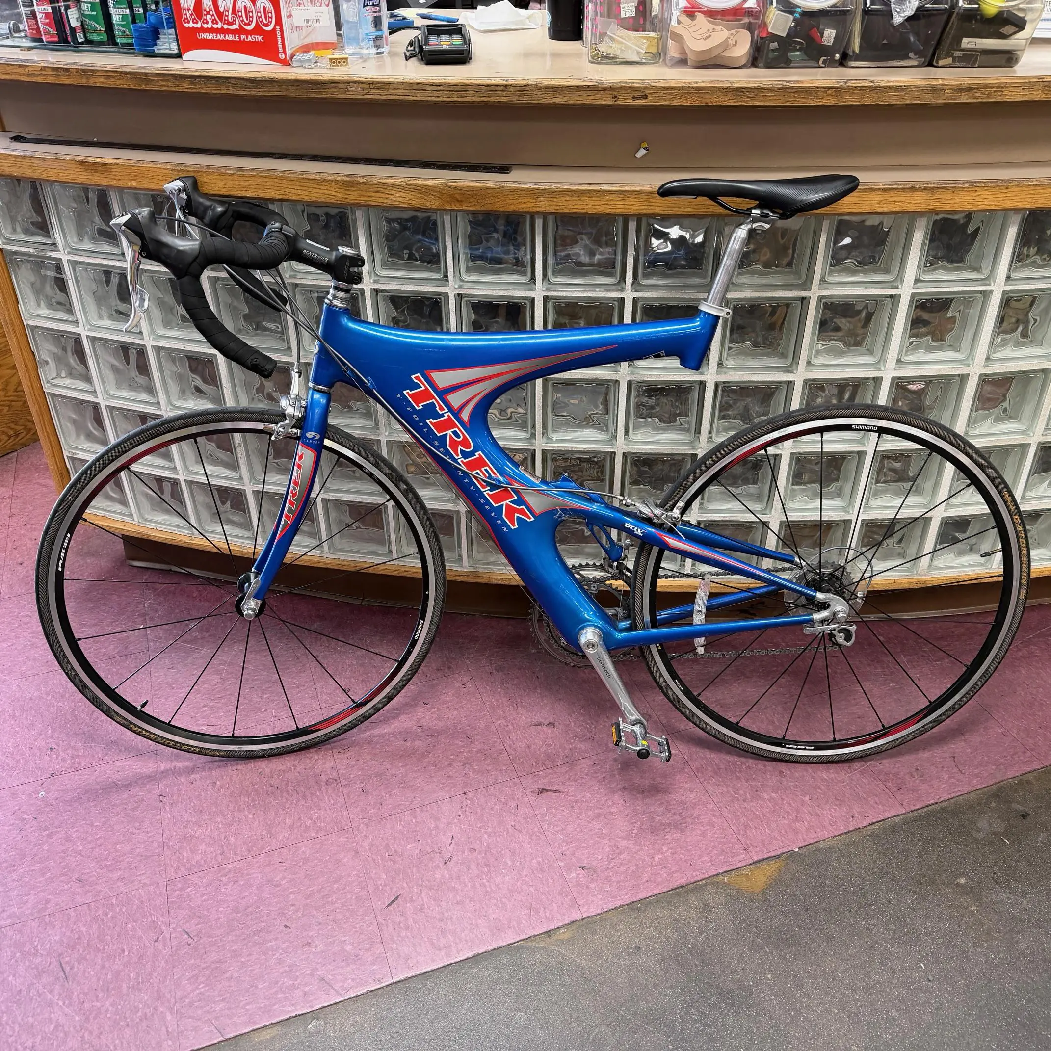 Used Trek Y Foil 77 Carbon Fiber Aero Road Bike
